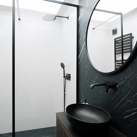 Awanport M Διαμέρισμα